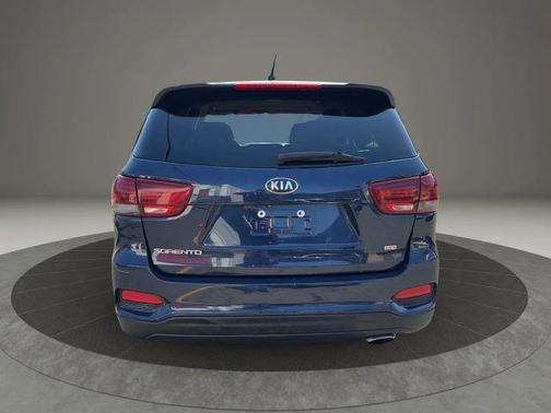 Blue 2019 Kia Sorento LX