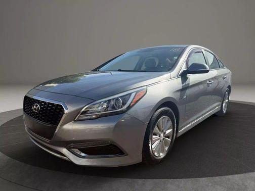 2017 Hyundai SONATA Hybrid SE
