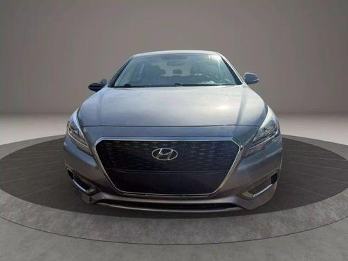 2017 Hyundai SONATA Hybrid SE