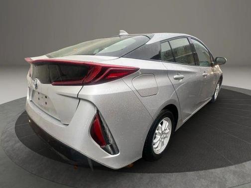 2021 Toyota Prius Prime LE