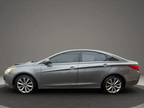 2011 Hyundai SONATA SE