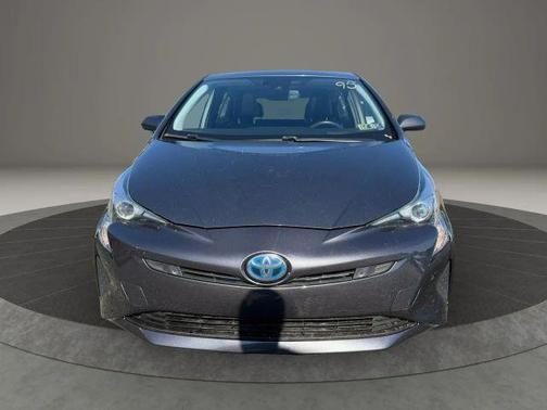 Gray 2018 Toyota Prius Four