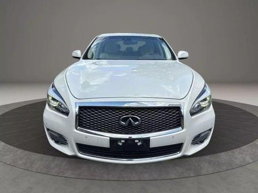 2016 INFINITI Q70L 3.7X