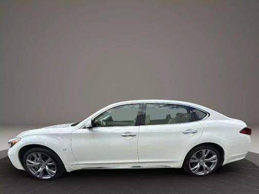 2016 INFINITI Q70L 3.7X