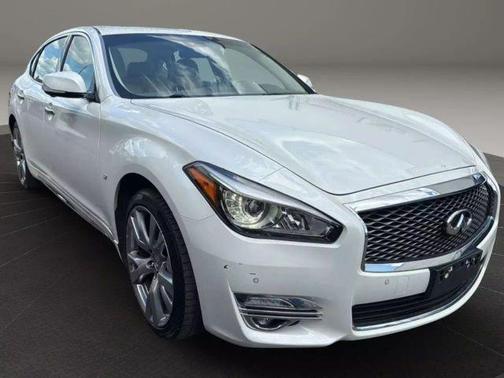 2016 INFINITI Q70L 3.7X