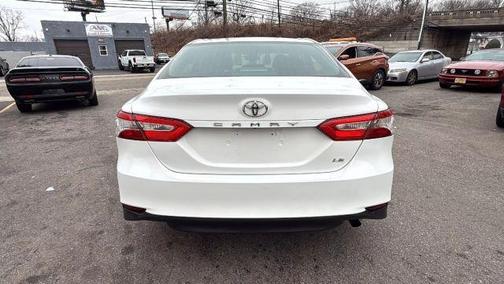 2018 Toyota Camry LE