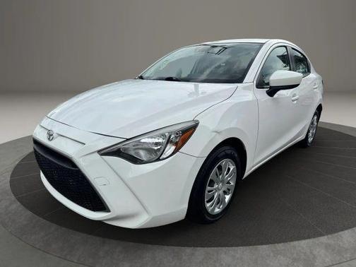 White 2019 Toyota Yaris Sedan L