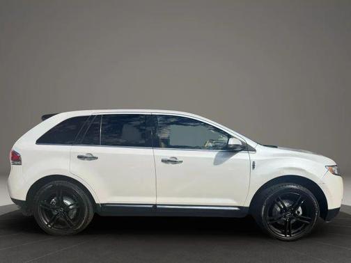 2013 Lincoln MKX Base