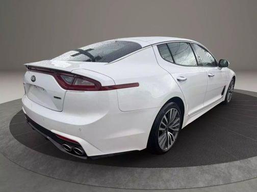 2019 Kia Stinger Base