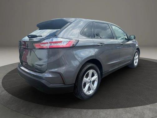 2021 Ford Edge SE