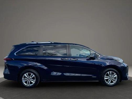 Blue 2021 Toyota Sienna Limited