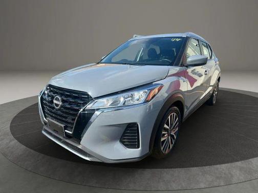 2022 Nissan Kicks SV