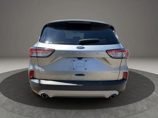 Silver 2022 Ford Escape SE