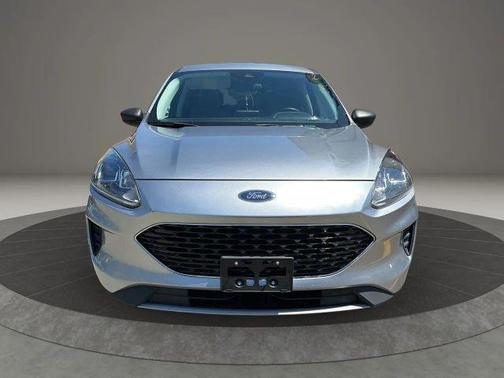Silver 2022 Ford Escape SE