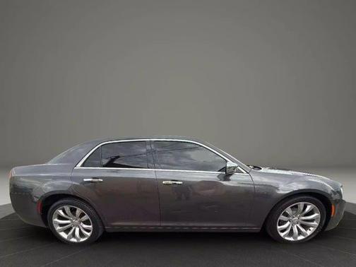 2019 Chrysler 300 Limited