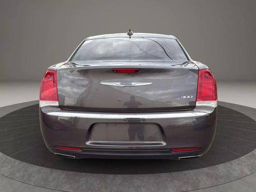 2019 Chrysler 300 Limited