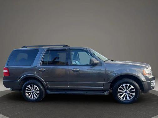 2017 Ford Expedition XLT