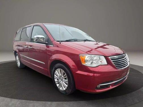 2015 Chrysler Town & Country Limited Platinum