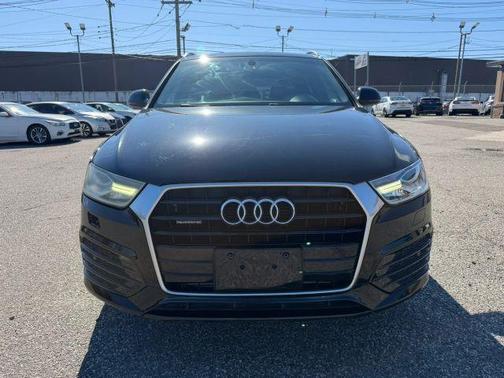 Brilliant Black 2018 Audi Q3 2.0T Premium