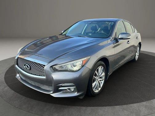 2015 INFINITI Q50 Base