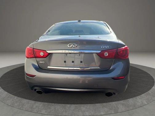 2015 INFINITI Q50 Base