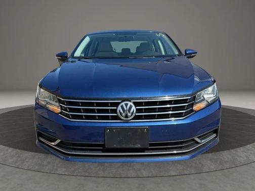 2016 Volkswagen Passat 1.8T SE