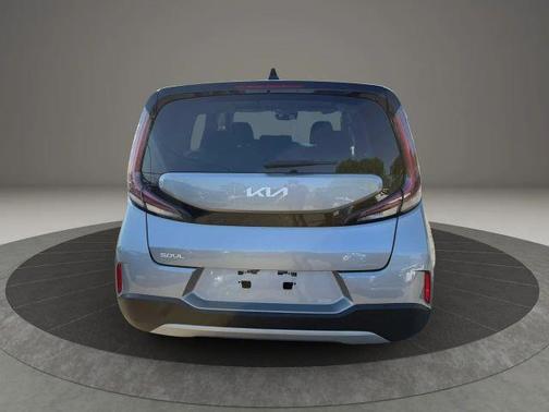 Gray 2024 Kia Soul LX