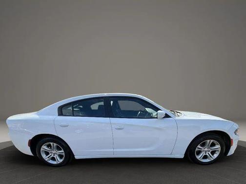 White 2022 Dodge Charger SXT