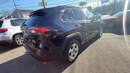 2021 Toyota RAV4 Hybrid LE