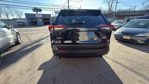 2021 Toyota RAV4 Hybrid LE