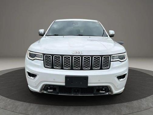 White 2017 Jeep Grand Cherokee Overland