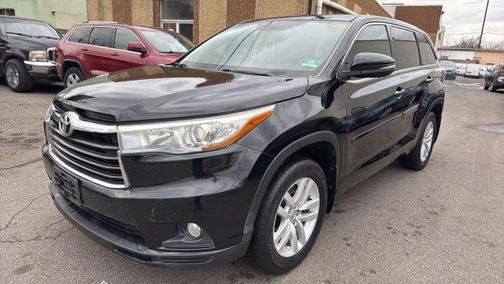 2016 Toyota Highlander LE