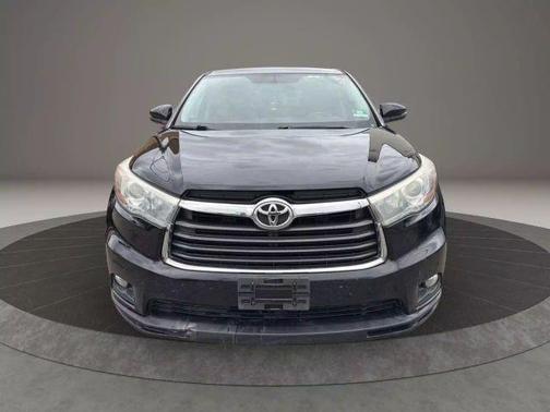 2016 Toyota Highlander LE