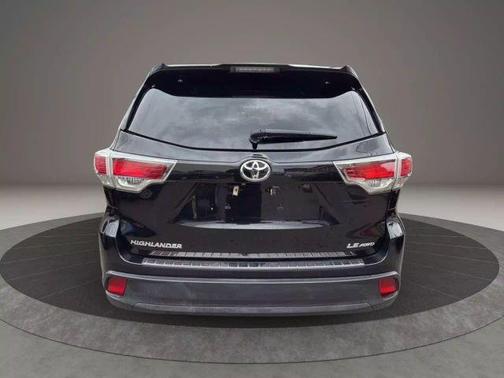 2016 Toyota Highlander LE