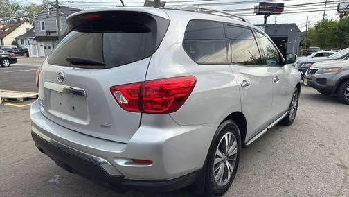 2017 Nissan Pathfinder S