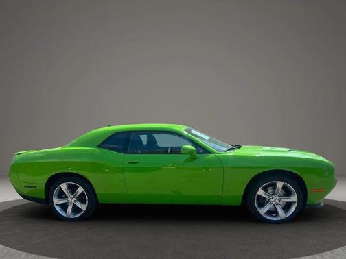 Green 2017 Dodge Challenger SXT