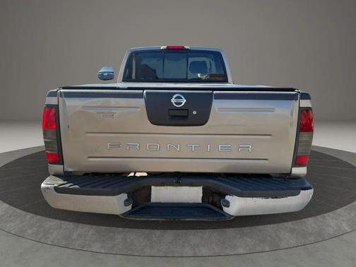 2004 Nissan Frontier XE King Cab