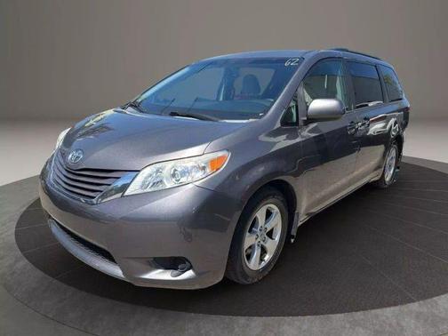 2015 Toyota Sienna LE