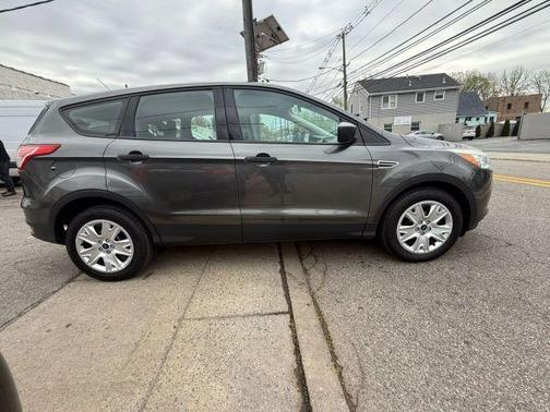 2016 Ford Escape S