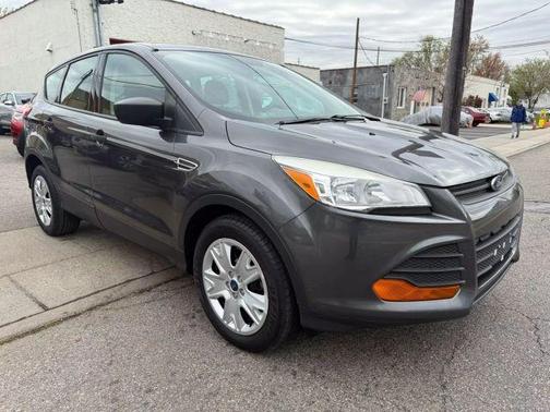2016 Ford Escape S
