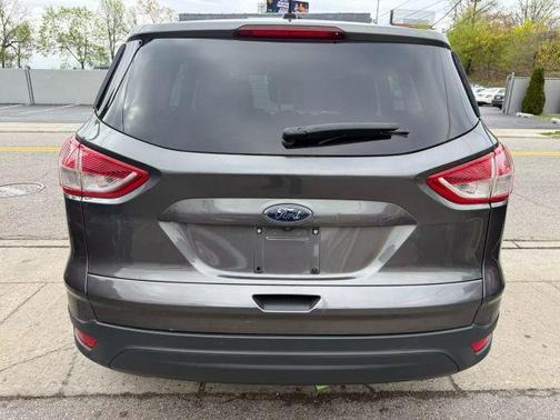 2016 Ford Escape S