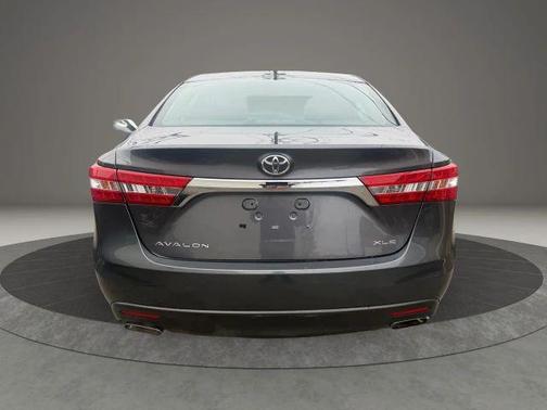 2013 Toyota Avalon XLE