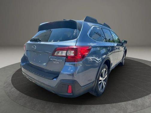 Twilight Blue Metallic 2018 Subaru Outback 3.6R Limited