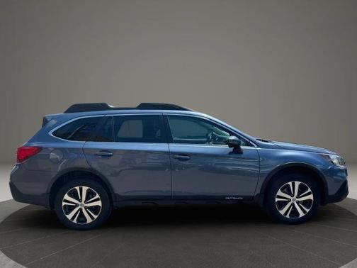 Twilight Blue Metallic 2018 Subaru Outback 3.6R Limited