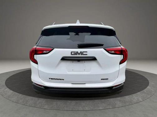 White 2021 GMC Terrain SLE