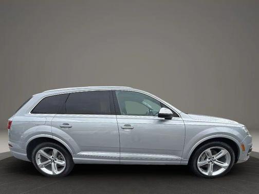 2019 Audi Q7 55 Prestige