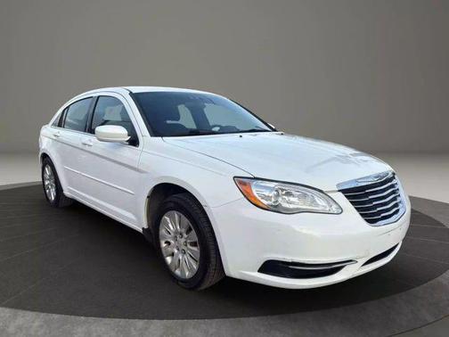 2012 Chrysler 200 LX