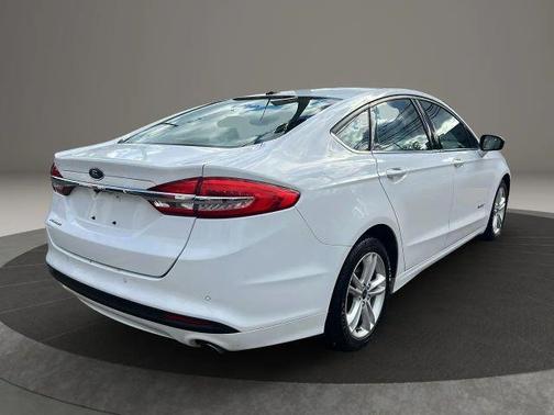 2018 Ford Fusion Hybrid SE
