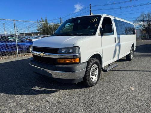 2020 Chevrolet Express 3500 LT