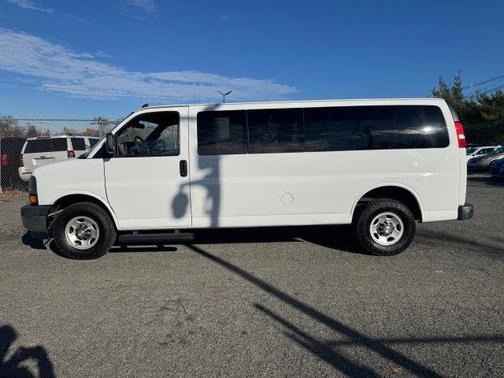 2020 Chevrolet Express 3500 LT